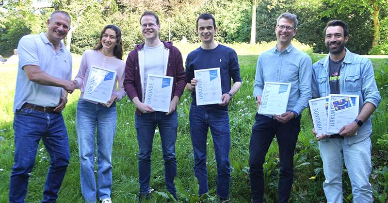 Verleihung des Innovationspreises im Rahmen eines KI-Hackathons