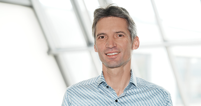 Dr.-Ing. Simon Krahl